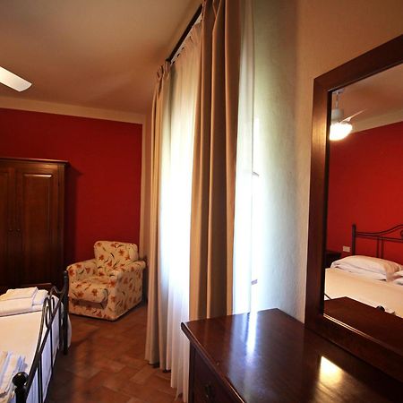 Agriturismo Casale Dello Sparviero Castellina in Chianti Kültér fotó