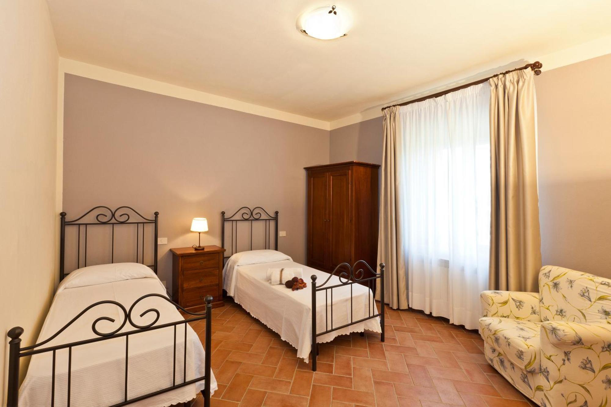 Agriturismo Casale Dello Sparviero Castellina in Chianti Szoba fotó